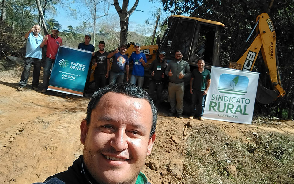 Curso de Operador de Retroescavadeira e Construção de Barraginha